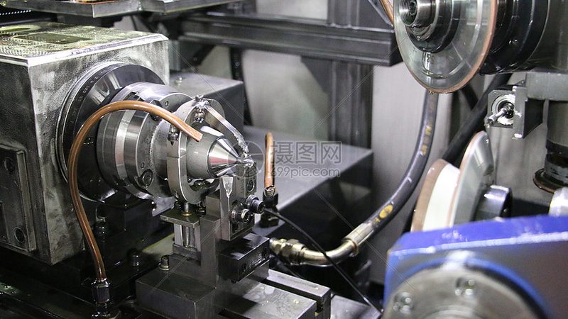 龙门加工中心与立式加工中心：工艺特性与适用场景解析