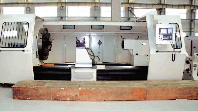 选择合适的润滑方案需要考虑以下因素：